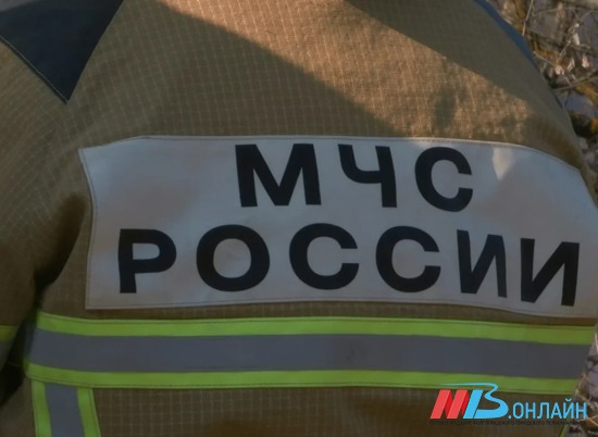 При пожаре в селе Волгоградской области пострадал человек